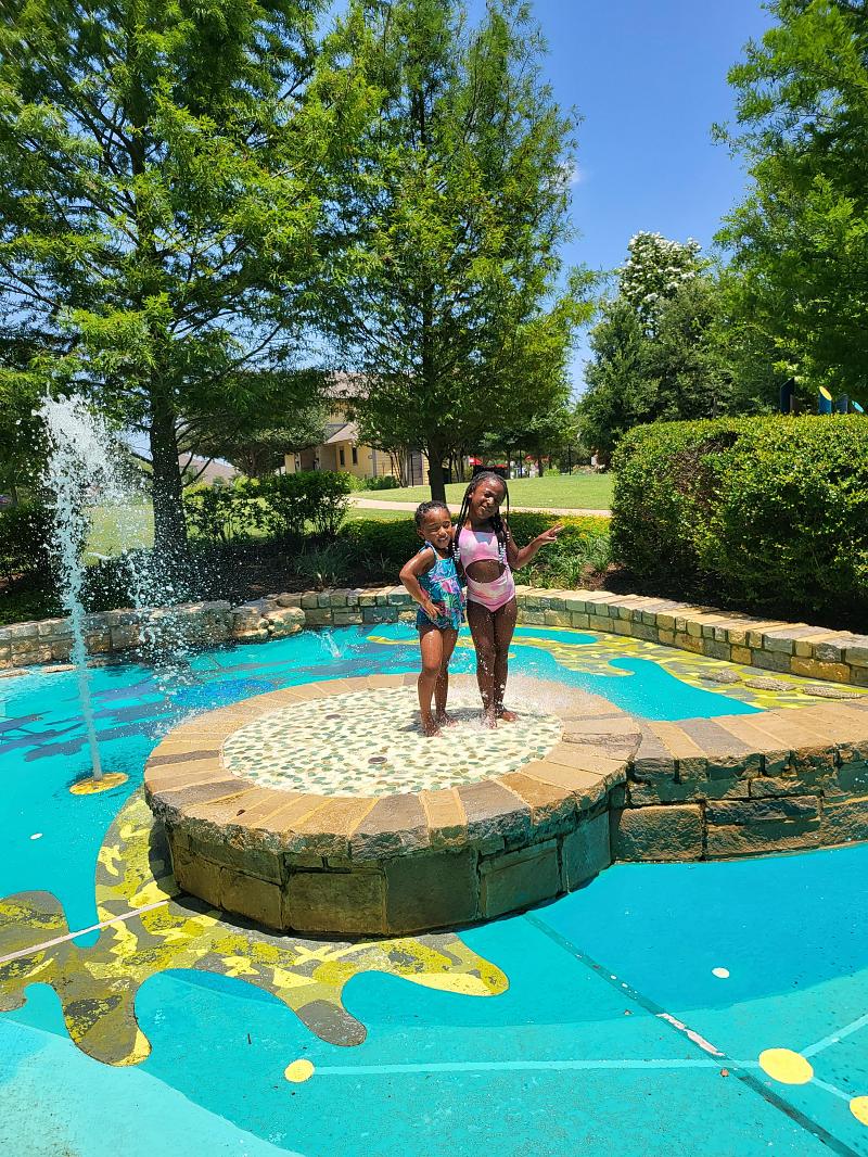 Park Photo by Roneshia Ogbogu