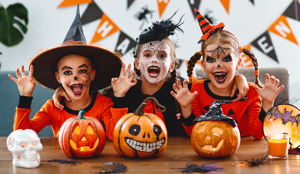 Halloween activities with residents in Sienna in Missouri City, TX